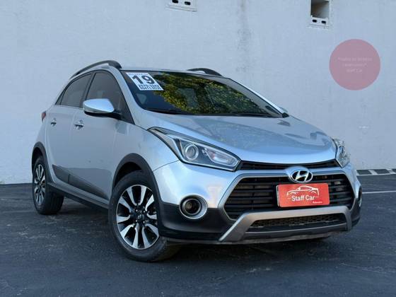 HYUNDAI HB20X 1.6 16V PREMIUM FLEX 4P AUTOMÁTICO